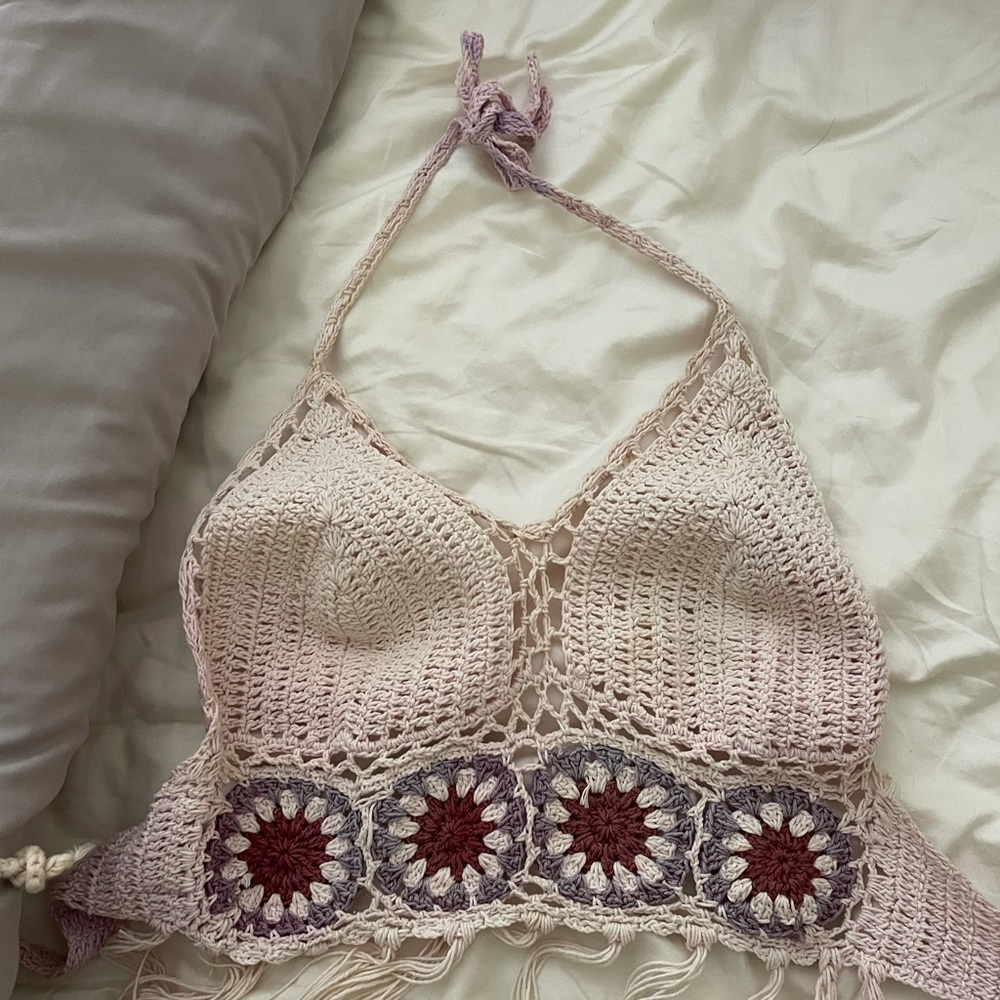 Floral knit halter crop top